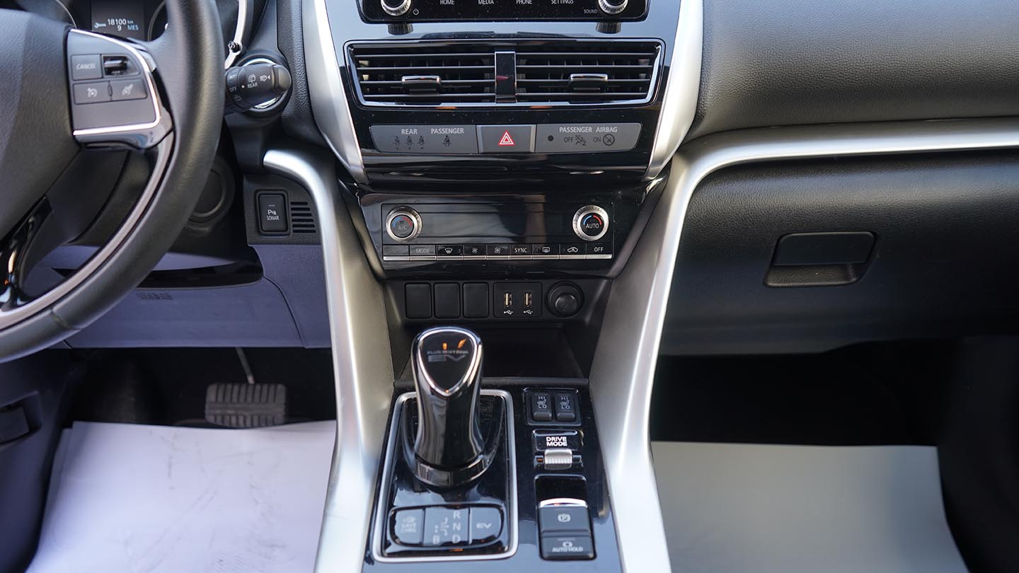 Eclipse Cross PHEV Kaiteki Azul Sport - foto 15